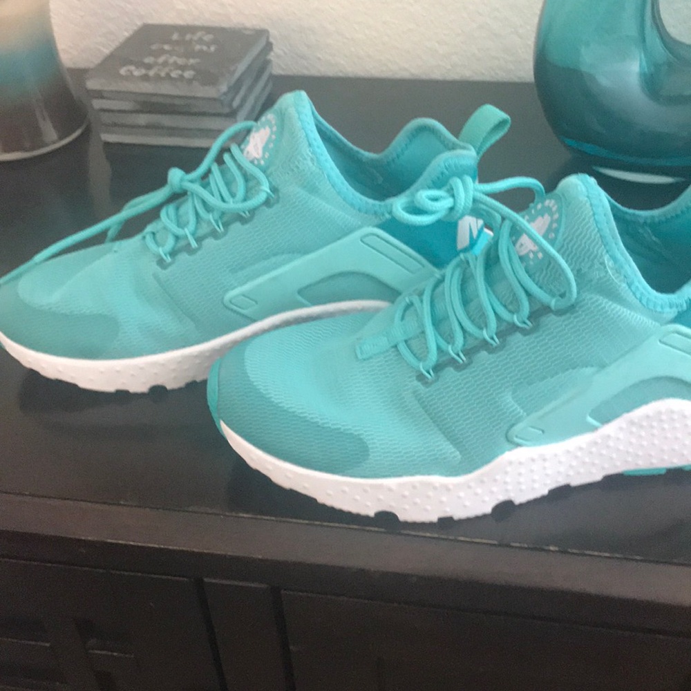 Huaraches teal color